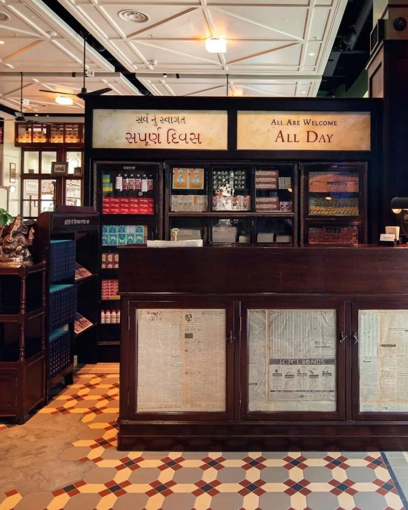 ALL THINGS DRINKS - Dishoom Restaurant Decor - Insta Dishoom